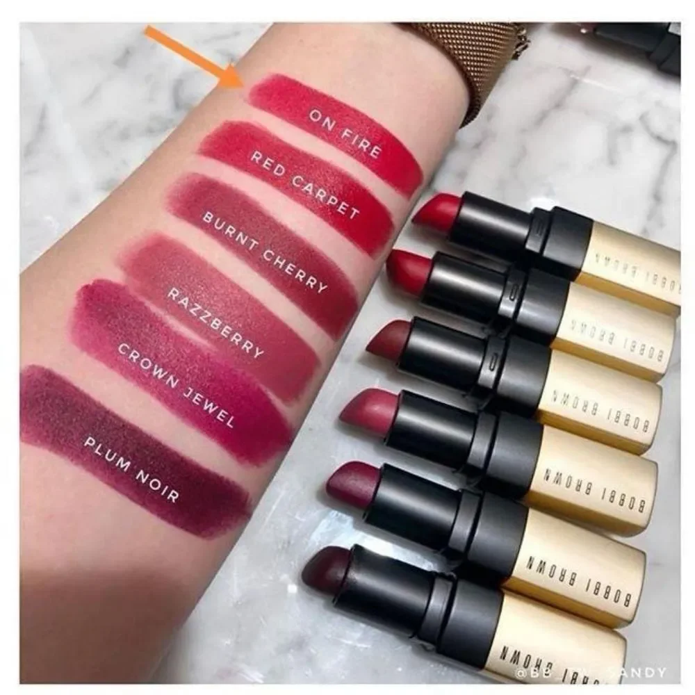 Bobbi Brown Luxe Matte Lip Color in Burnt   Cherry (Berry Red)